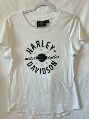 Harley-Davidson Women's Logo & Stars Genuine Motorclothes Short Sleeve White T-S